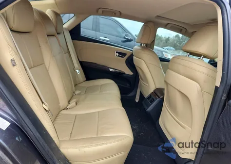 2013 Toyota Avalon Base z USA, uszkodzony, nr VIN 4T1BK1EB5DU074611